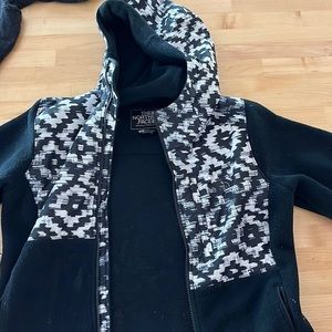 Black and white north face jacket size womens small